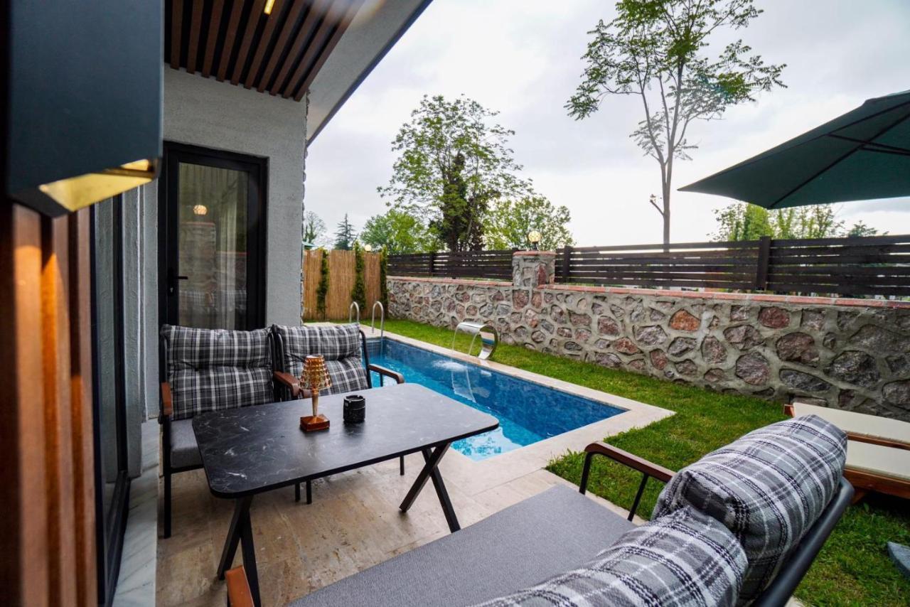 Vital Home Sapanca Isitmali Havuzlu Villa&Bungalov 외부 사진