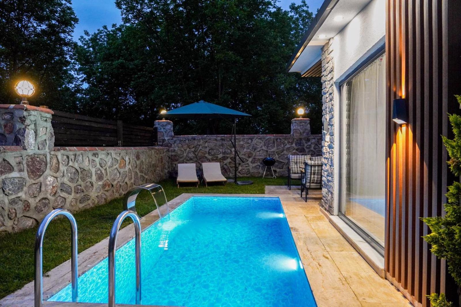 Vital Home Sapanca Isitmali Havuzlu Villa&Bungalov 외부 사진