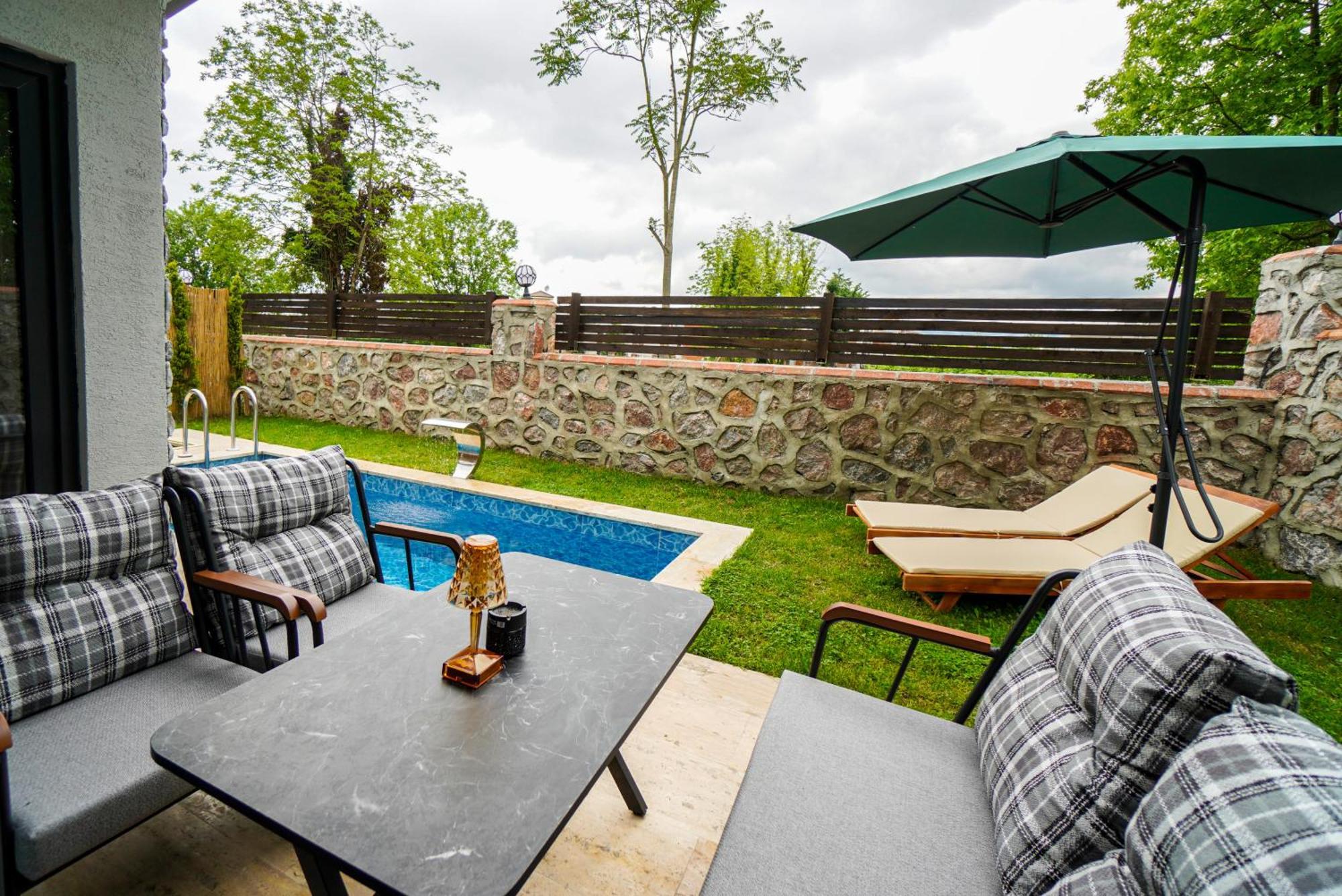Vital Home Sapanca Isitmali Havuzlu Villa&Bungalov 외부 사진